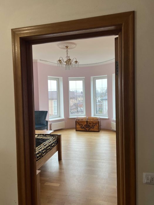 Продаж двоповерхового будинку вул. Надпільна