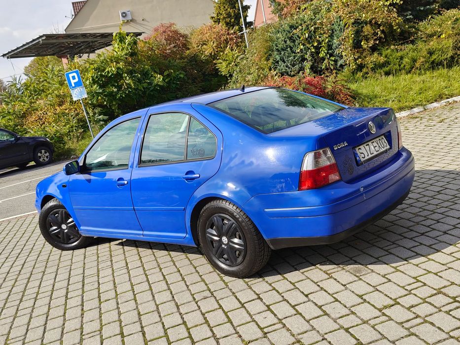 Volkswagen Bora 1.6i SR MPi 100KM * KLIMATYZACJA * Piękny Kolor * Sprawny * Okazja *