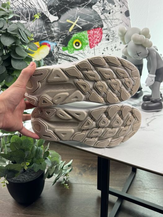 Кросівки Hoka Clifton 9 39 розмір Е6567