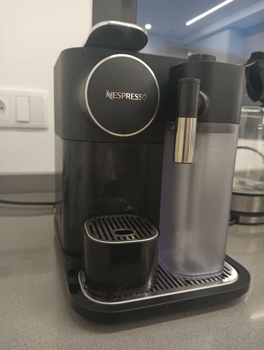 Máquina de Café Cápsulas Nespresso DeLonghi Gran Lattissima EN650.B Pr