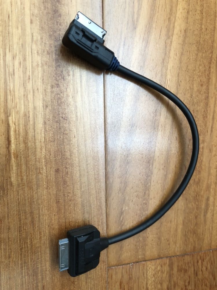 Audi Genuine OEM iPhone iPod Cabo Adaptador 30-Pin