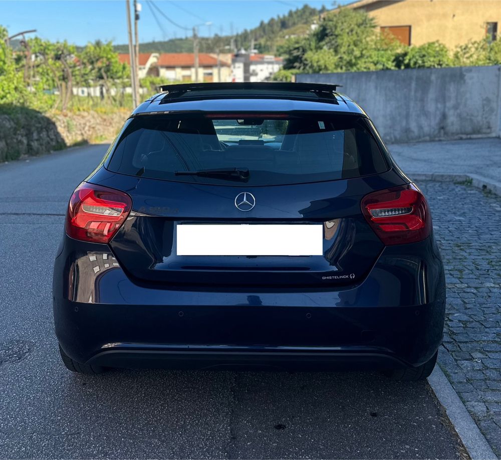 Mercedes A180 Automatico Ano 2018 ( Versao com Todos os Extras )