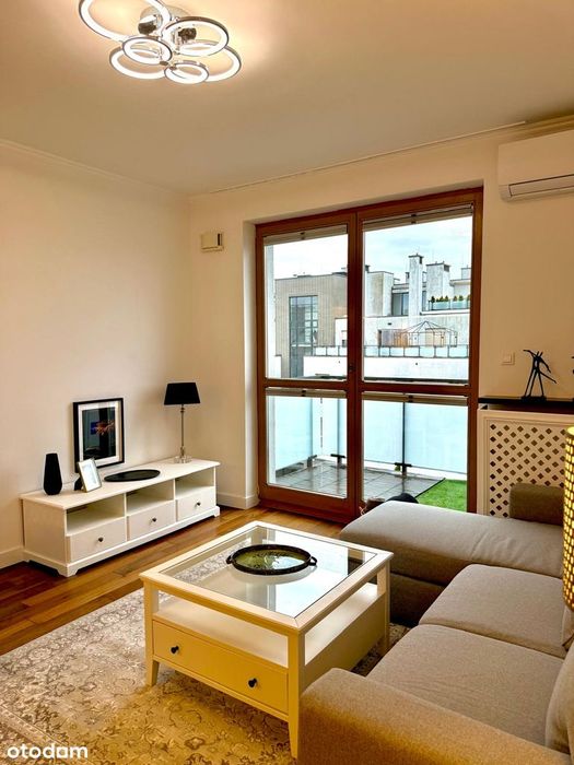 Wynajmę bezpośrednio 4-pokojowe klimatyczne mieszkanie (78m2)