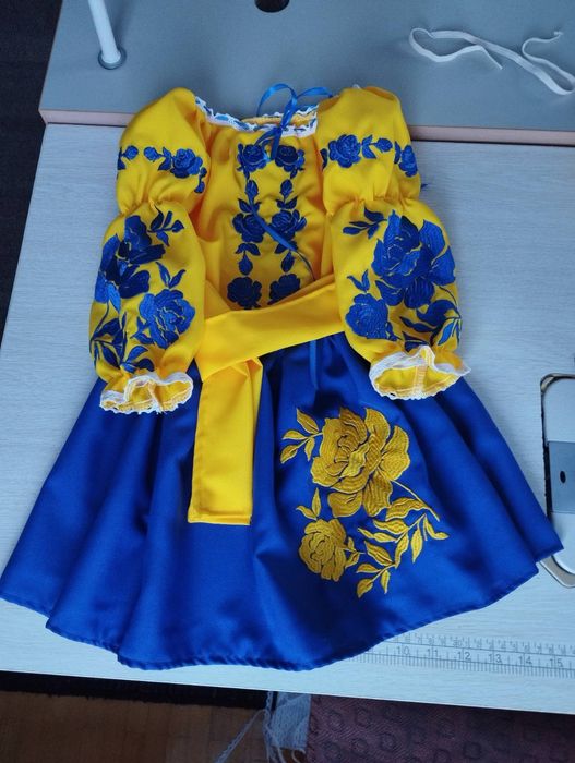 Вишиванка, вишитий костюм,вишите плаття
