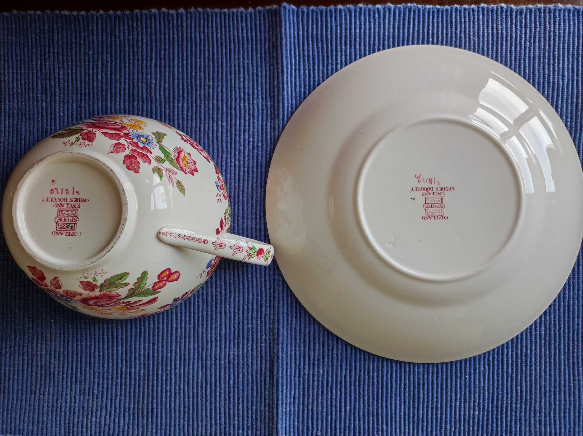 2 Chávenas Almoçadeiras Grandes COPELAND SPODE - "SPODE'S BOUQUET"