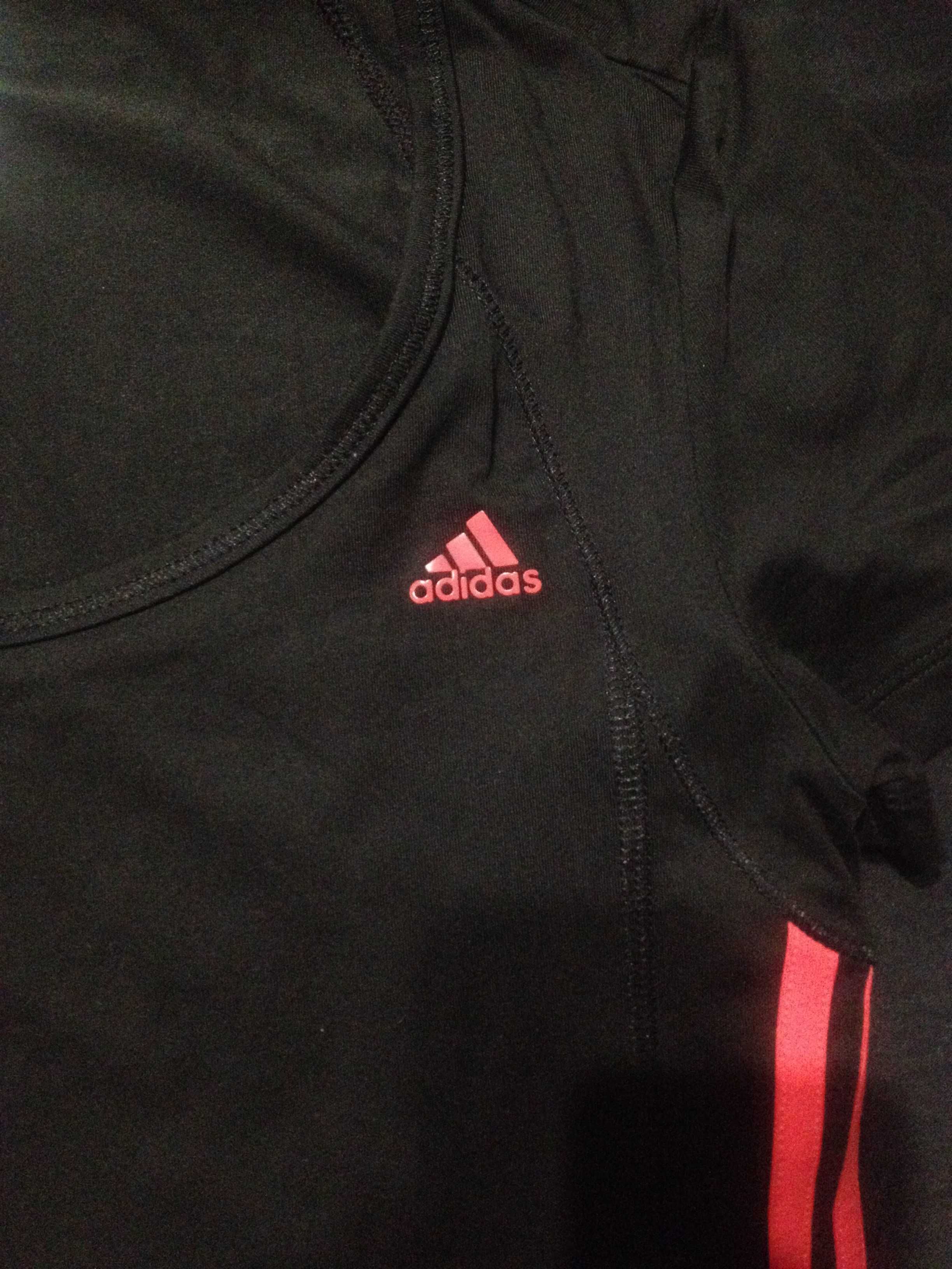 Футболка черная с розовыми лампасами adidas climalite