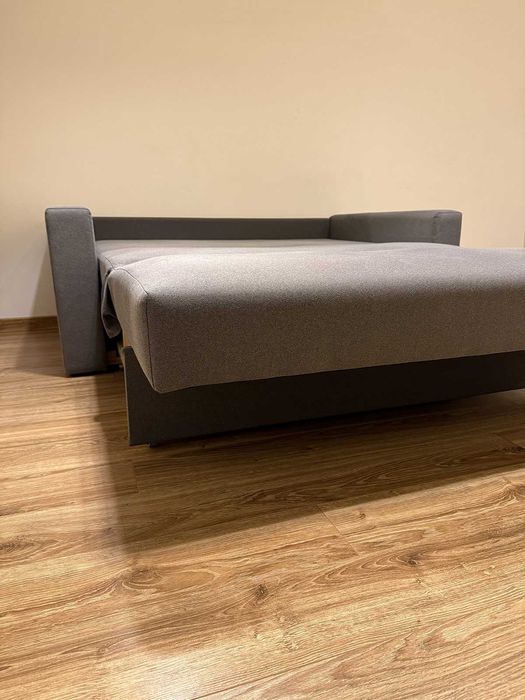 Szara Kanapa /sofa rozkładana 170 cm na 140 cm x 200 cm - Dobry stan