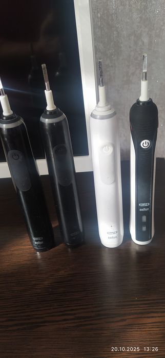 Електрична зубна щітка Oral-B.