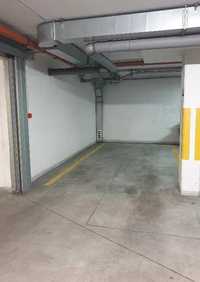 Miejsce postojowe garaż podziemny parking Fałata/Broniewskiego