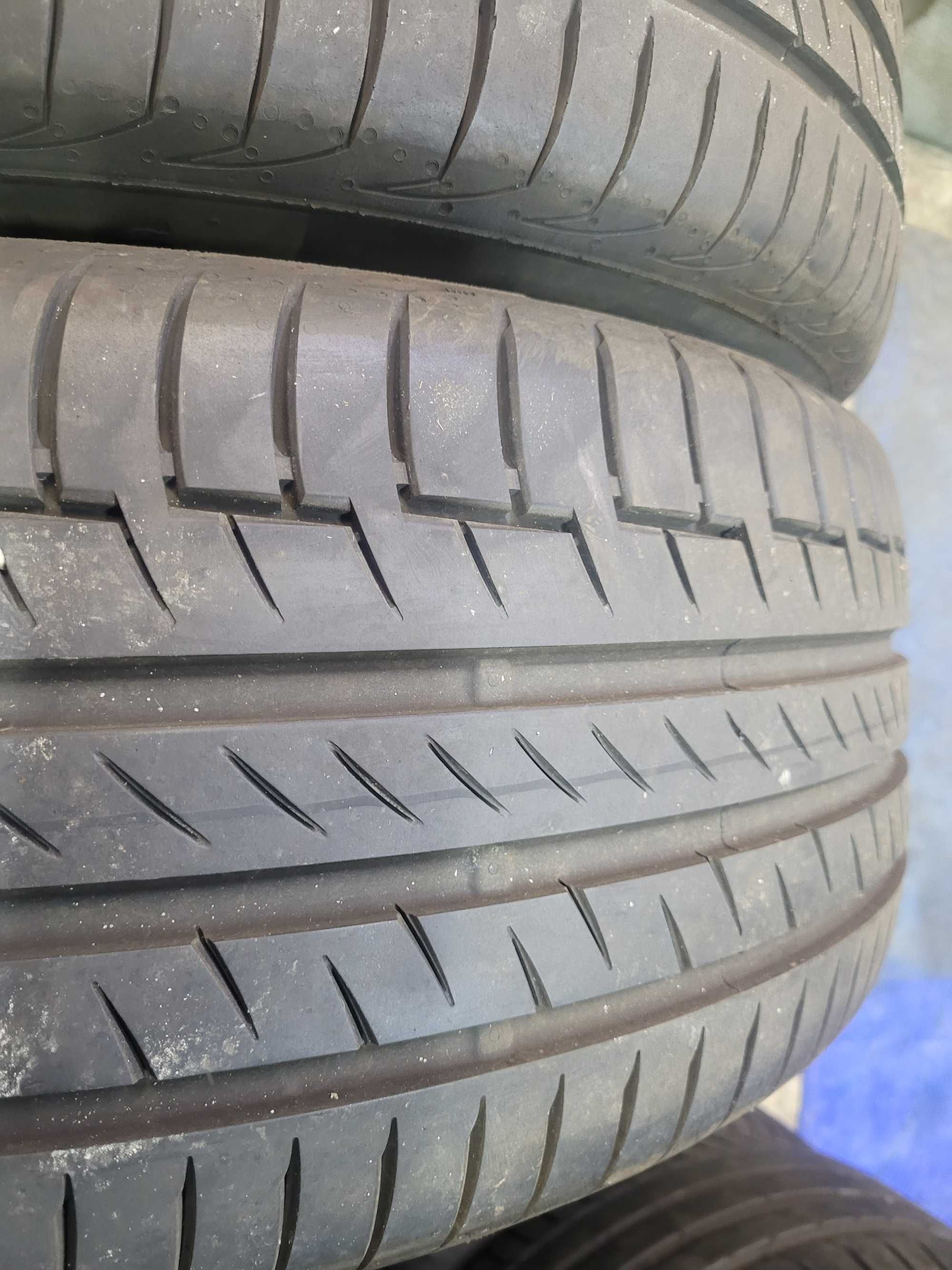 235/50 R 19  Continental    Lato /Komplet