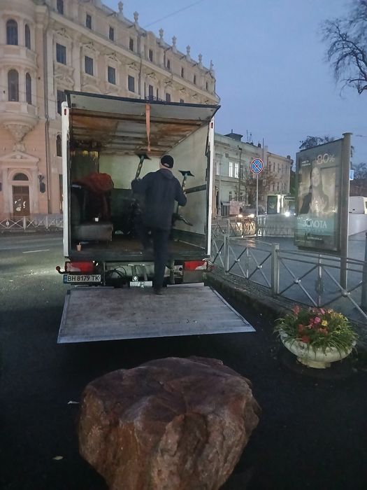 Перевозка вещей. Перевозка пианино. Перевозка Мебели. Вывоз мусора.