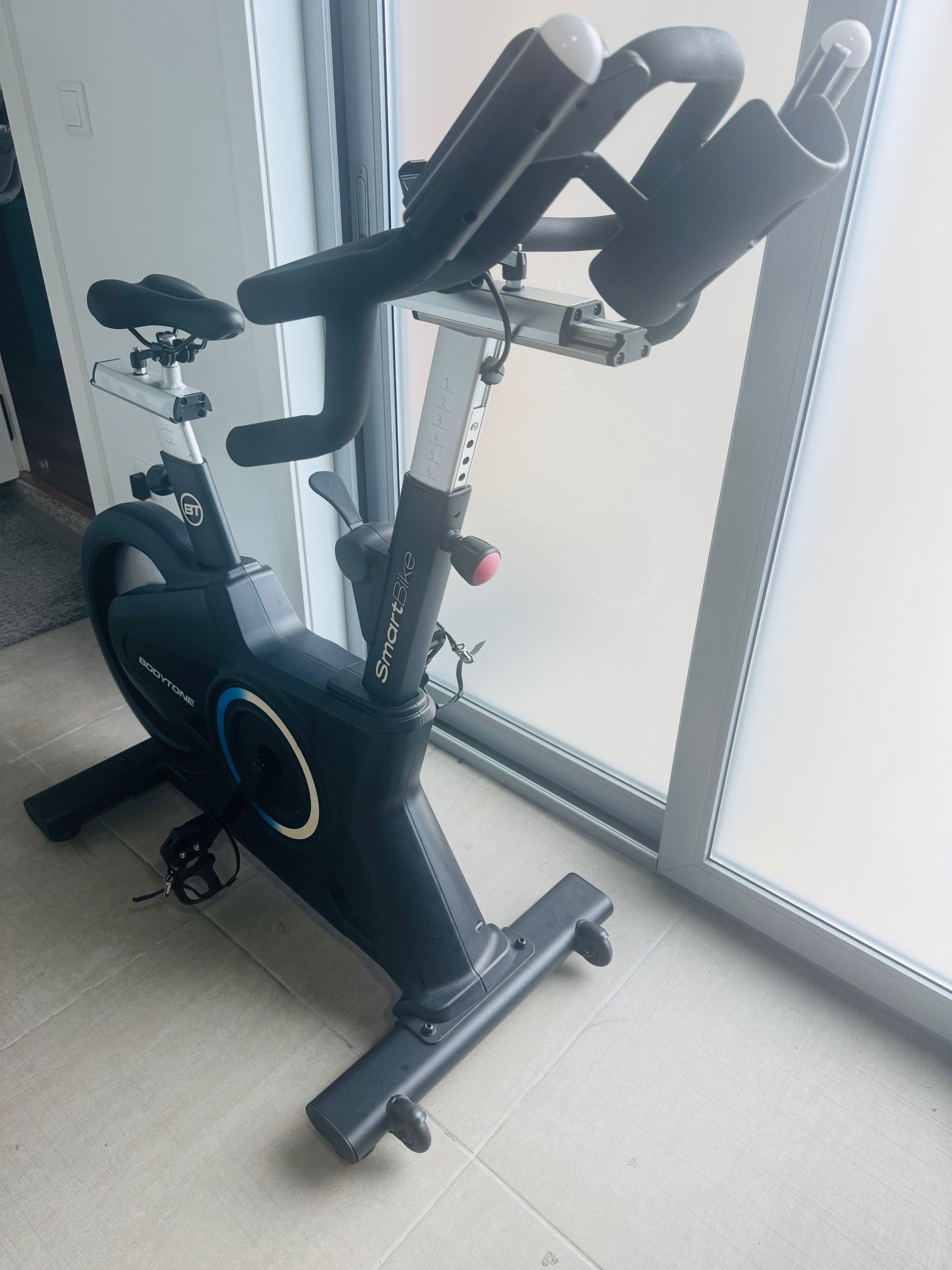 SMART BIKE - Bicicleta de Spinning BODYTONE SMB1v3