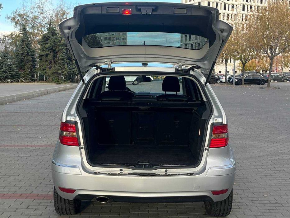 Mercedes-Benz B-Class 2010 Автомат