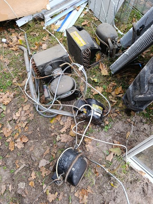 Продам компресори до холодильника