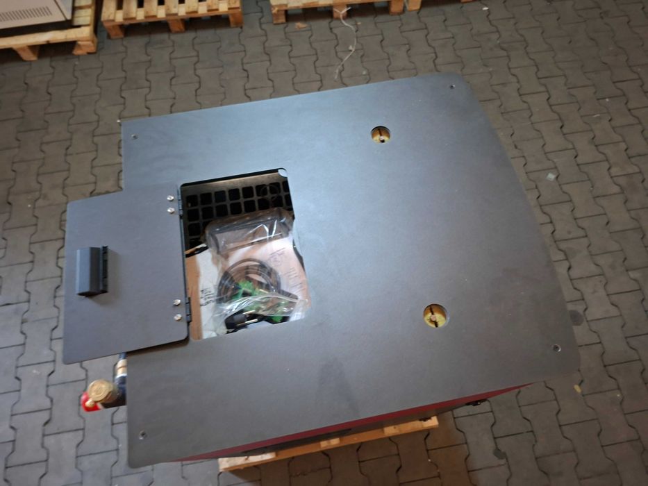 Piec na pellet z płaszczem wodnym TERA 22 BLIST ECODESING A+