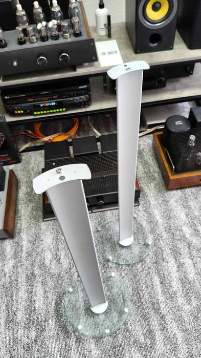 Стійки під акустику оригінального дизайну (одна пара)