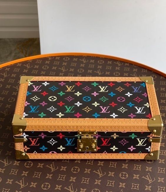 LV Watch Box New 8