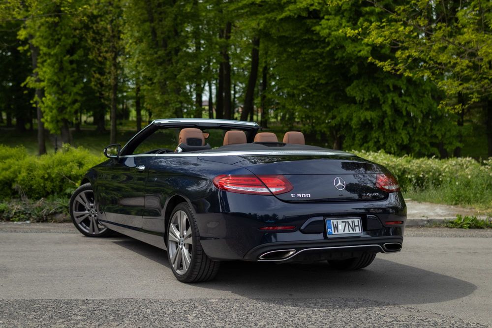 Okazja na Mercedes c300 4matic AMG Audi  miesiąc 4999  wynajem aut FV