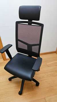 Cadeira de escritório ergonómica