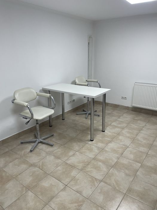 Здається в оренду комерційне приміщення у м. Коломия площа 68 кв.м