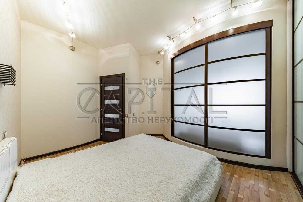 Большая Васильковская купити квартиру в центрі, 100 м2, рядом Гулливер