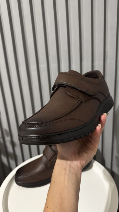 Шкіряні туфлі. Нові