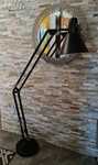 Lampa stojąca, czarna