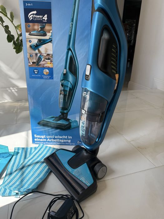 Пылесос Philips FC6405/01 PowerPro Aqua