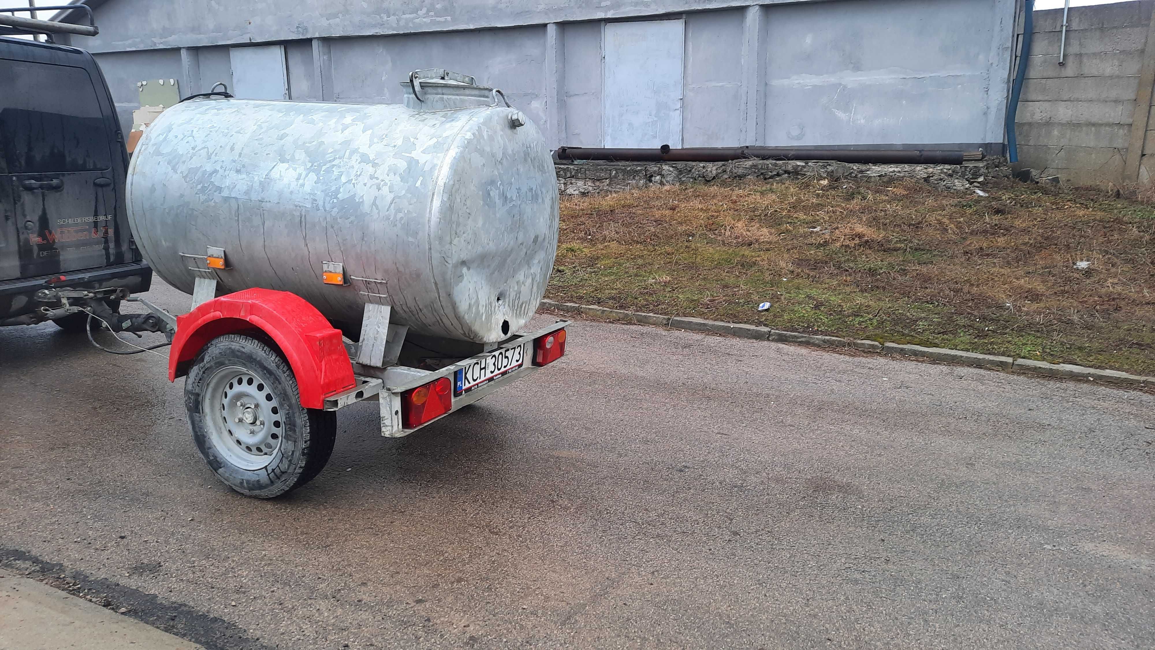 Beczkowóz, Beczka na wodę Mauzer 1000 litrów, DMC 1300 kg.