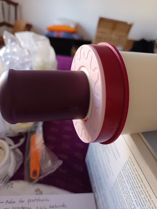 Tupperware rolo de pastelaria com formas