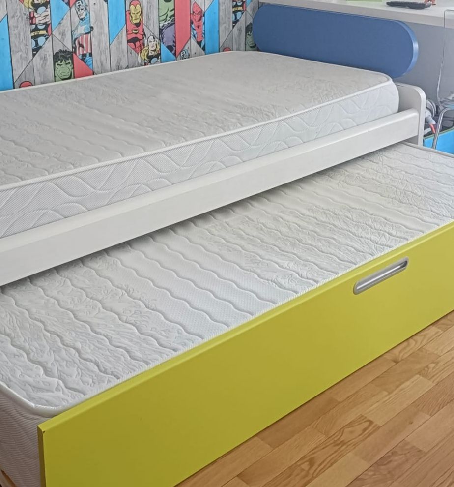 Cama com Gaveta, colchões incluidos