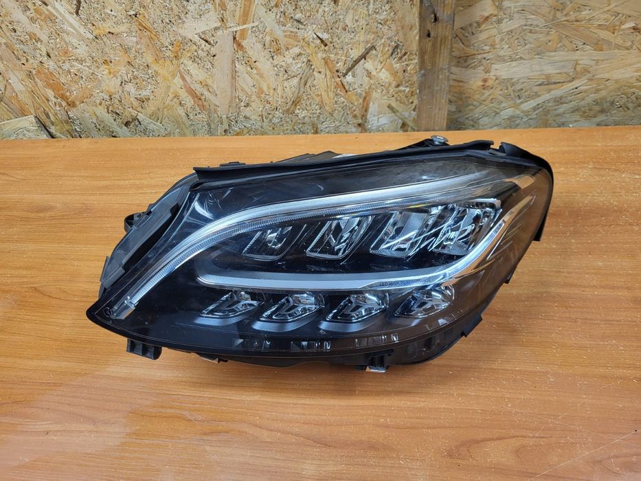 Mercedes W205 C klasa 2020r lampa lewa przednia Full Led A205.906.5906