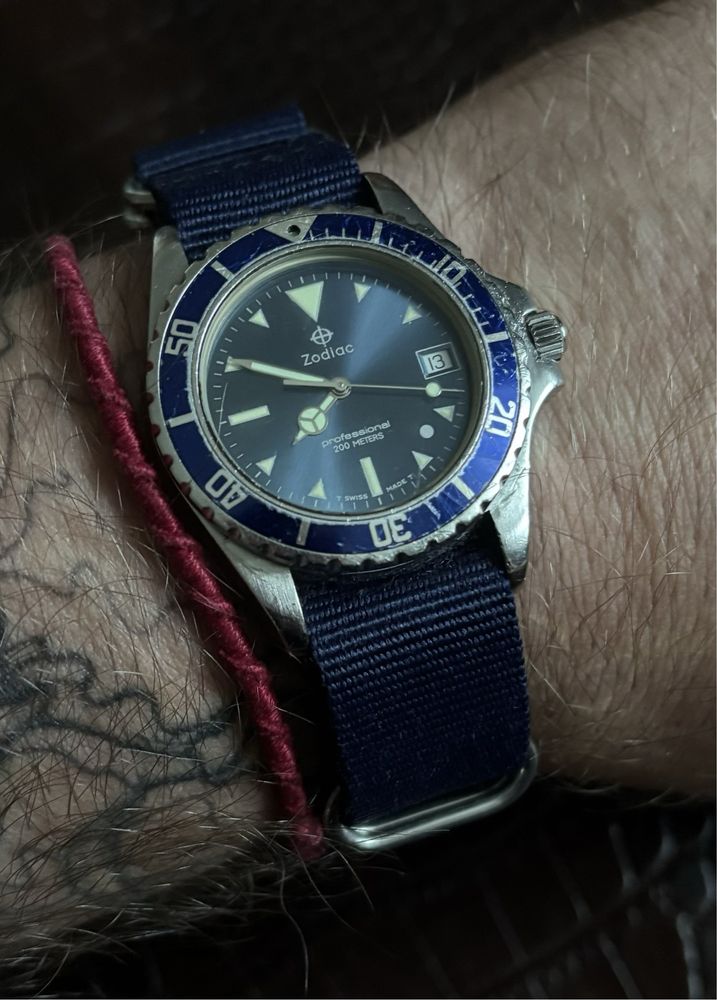 Zegarek zodiac profesional