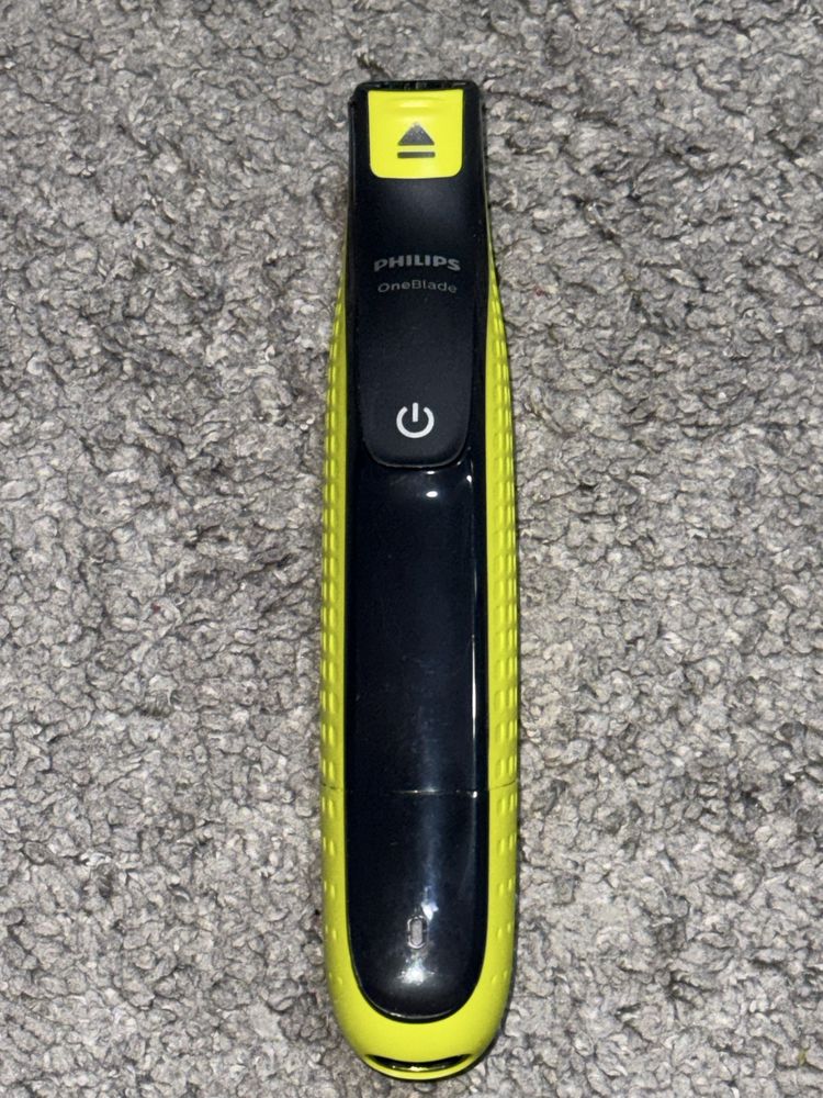 golarka Philips One Blade.