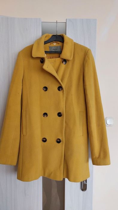 Żółty musztardowy płaszcz wełniany wełna 80%