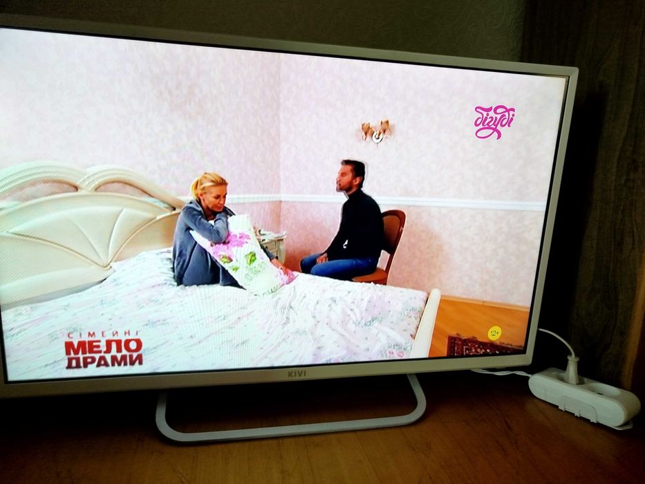 Телевізор Kivi 32FK30G White