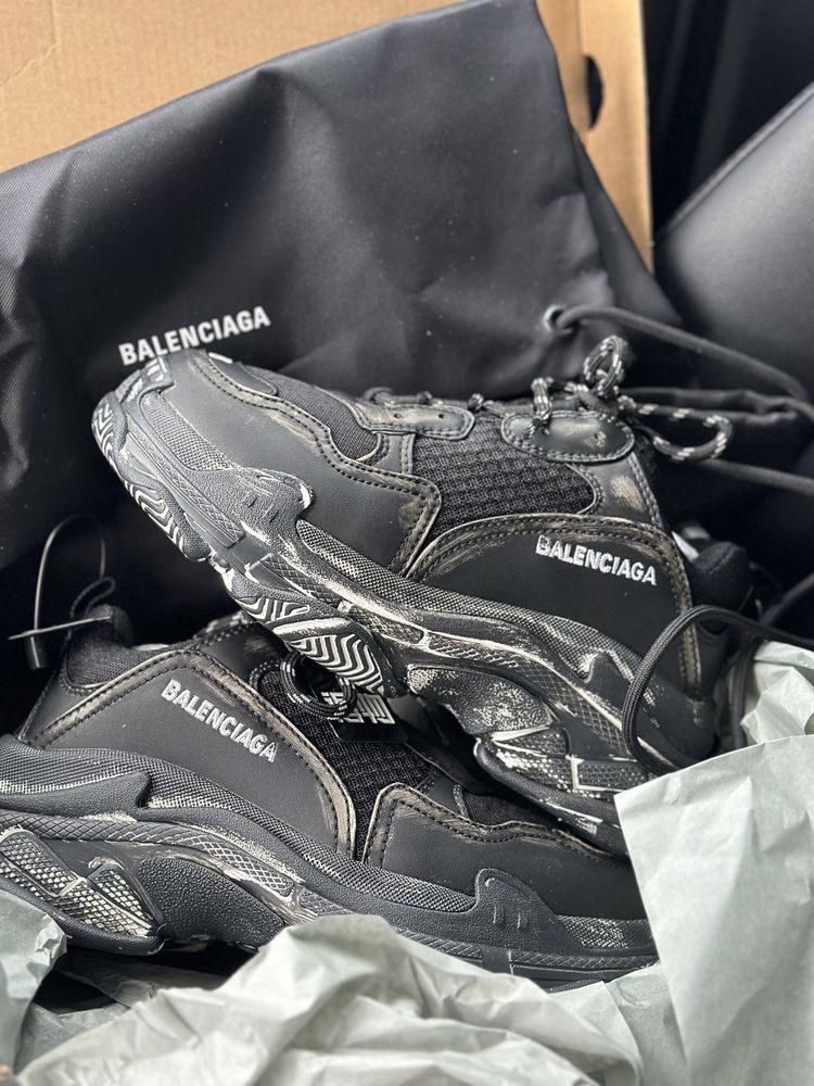 Кросівки balenciaga triple s