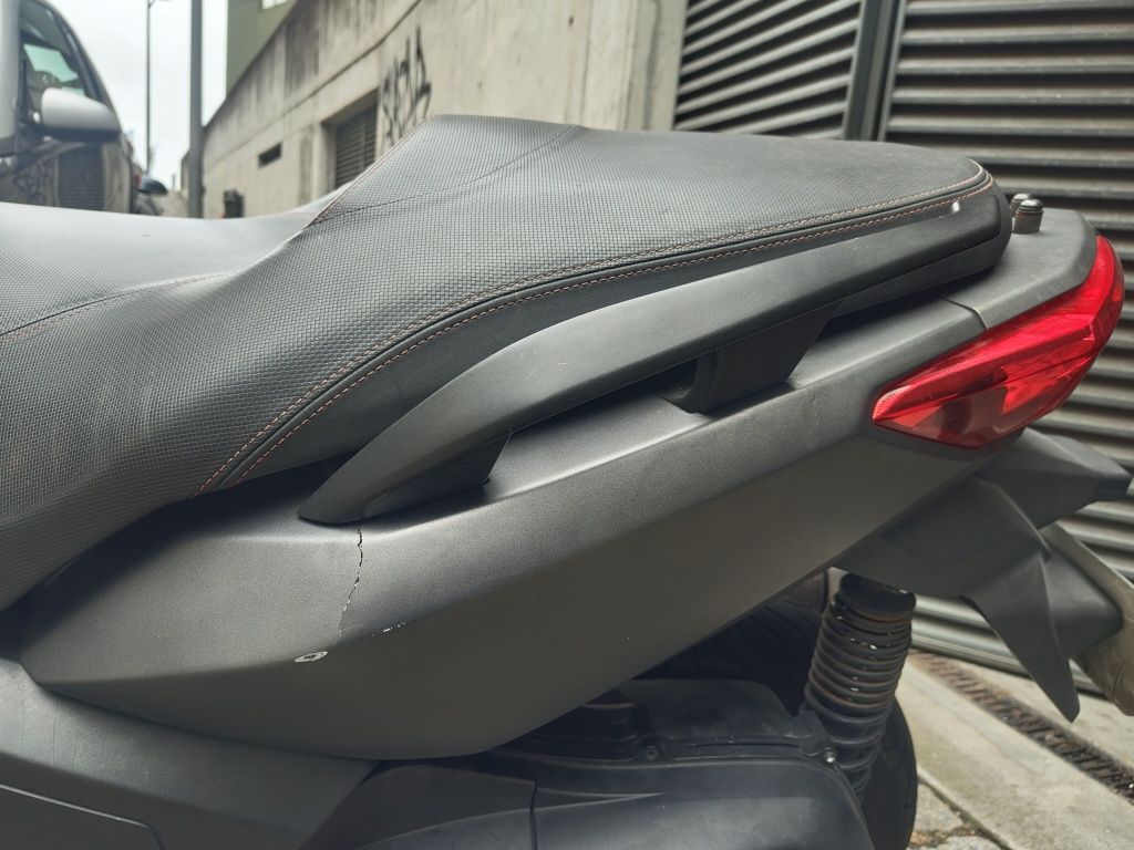 Yamaha X-Max 2016