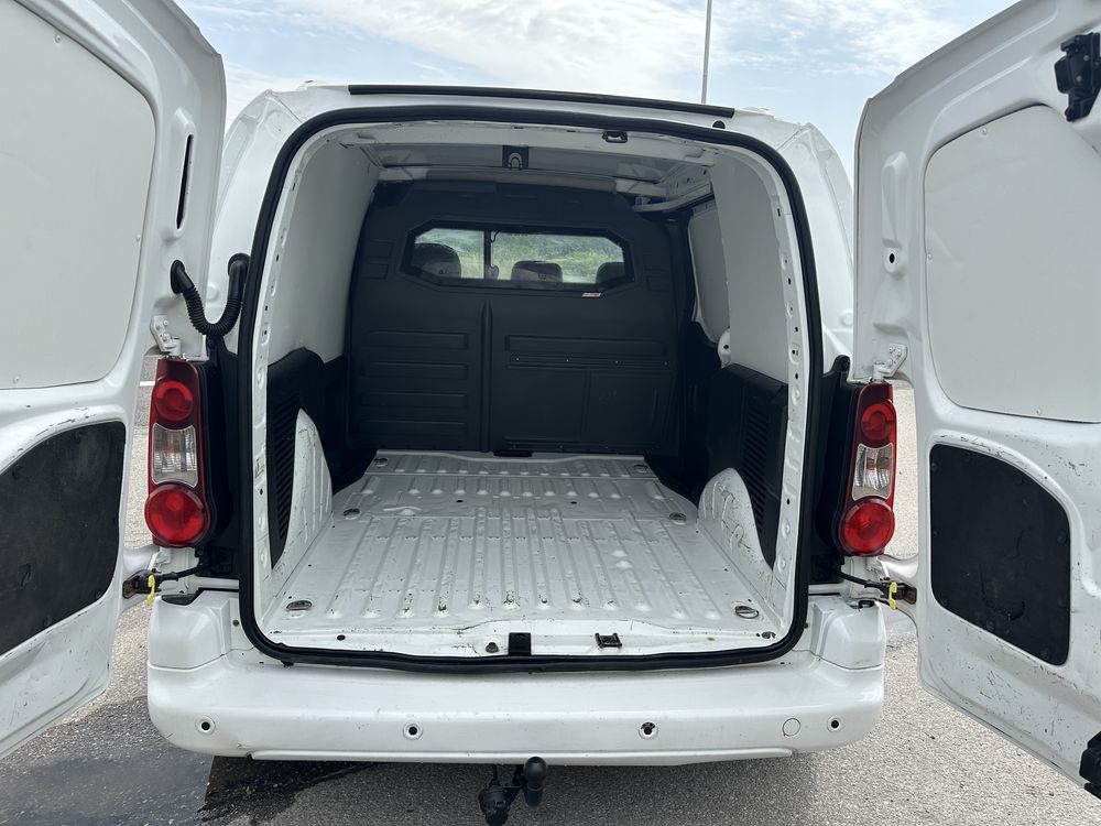 PEUGEOT PARTNER 2015/16 1.6 hdi 90km originalny przbieg  klima