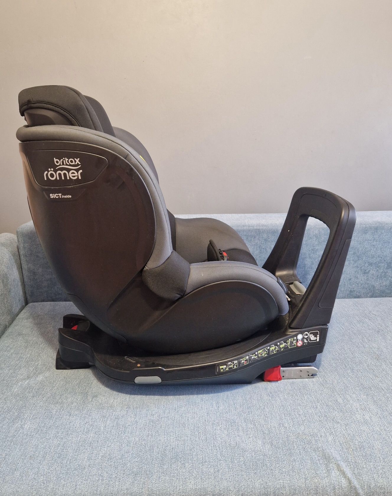 Fotelik Britax Romer Dualfix M I-Size obrotowe 360*
