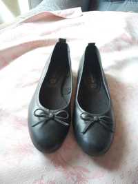 Продам женские туфли-балетки