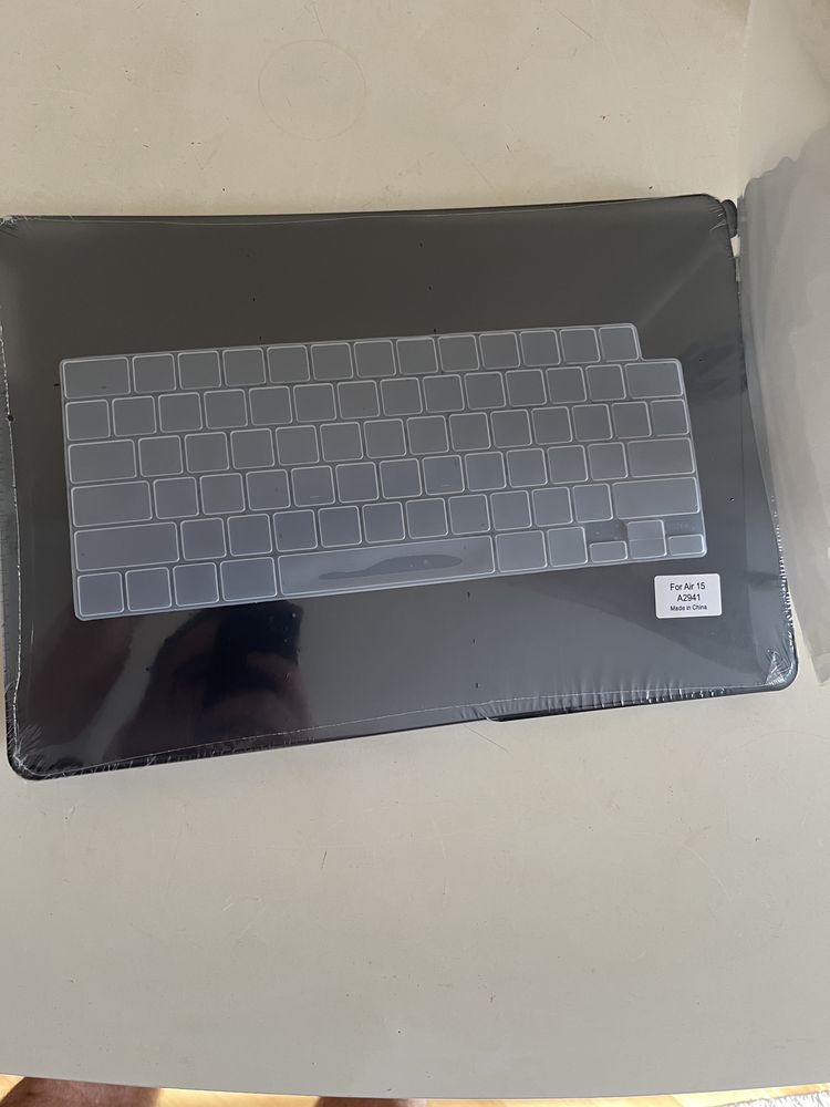 Чохол-накладка Mac Air 15 + плівка на дисплей і накладка на клавіатуру