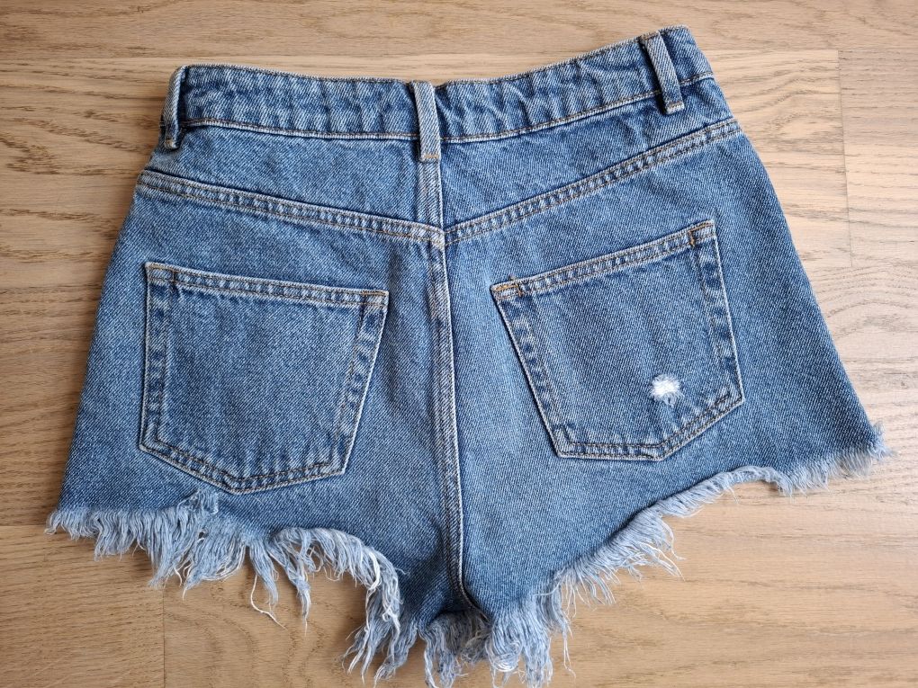 r34 CROPP denim przecierana szorty jeansowe