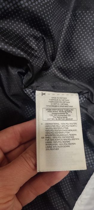 Женский пуховик Reebok р .S