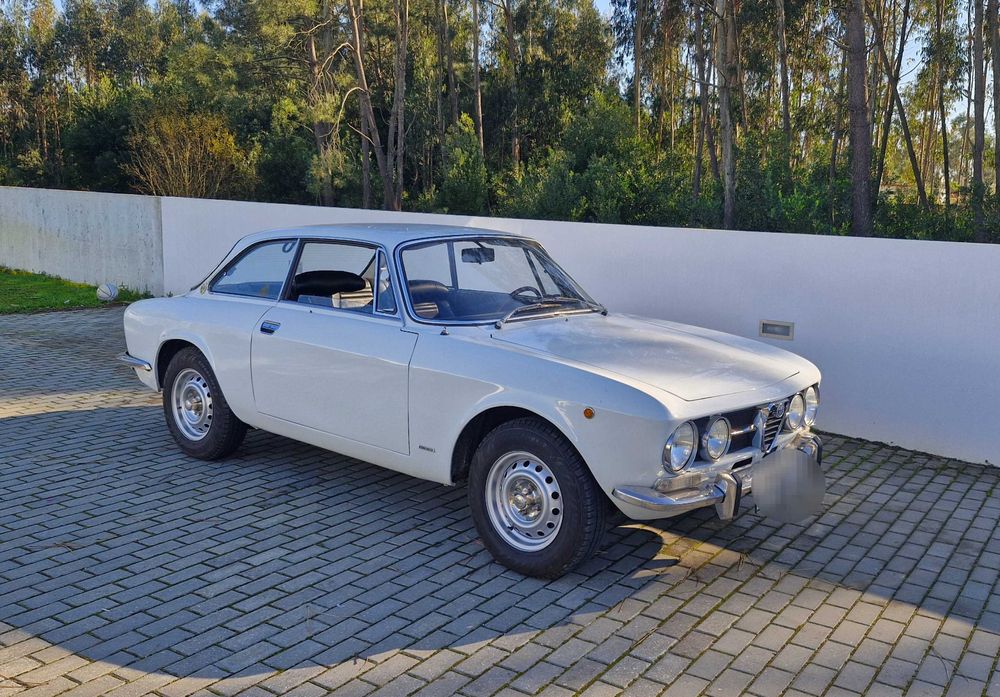 Alfa Romeo 1750 GTV