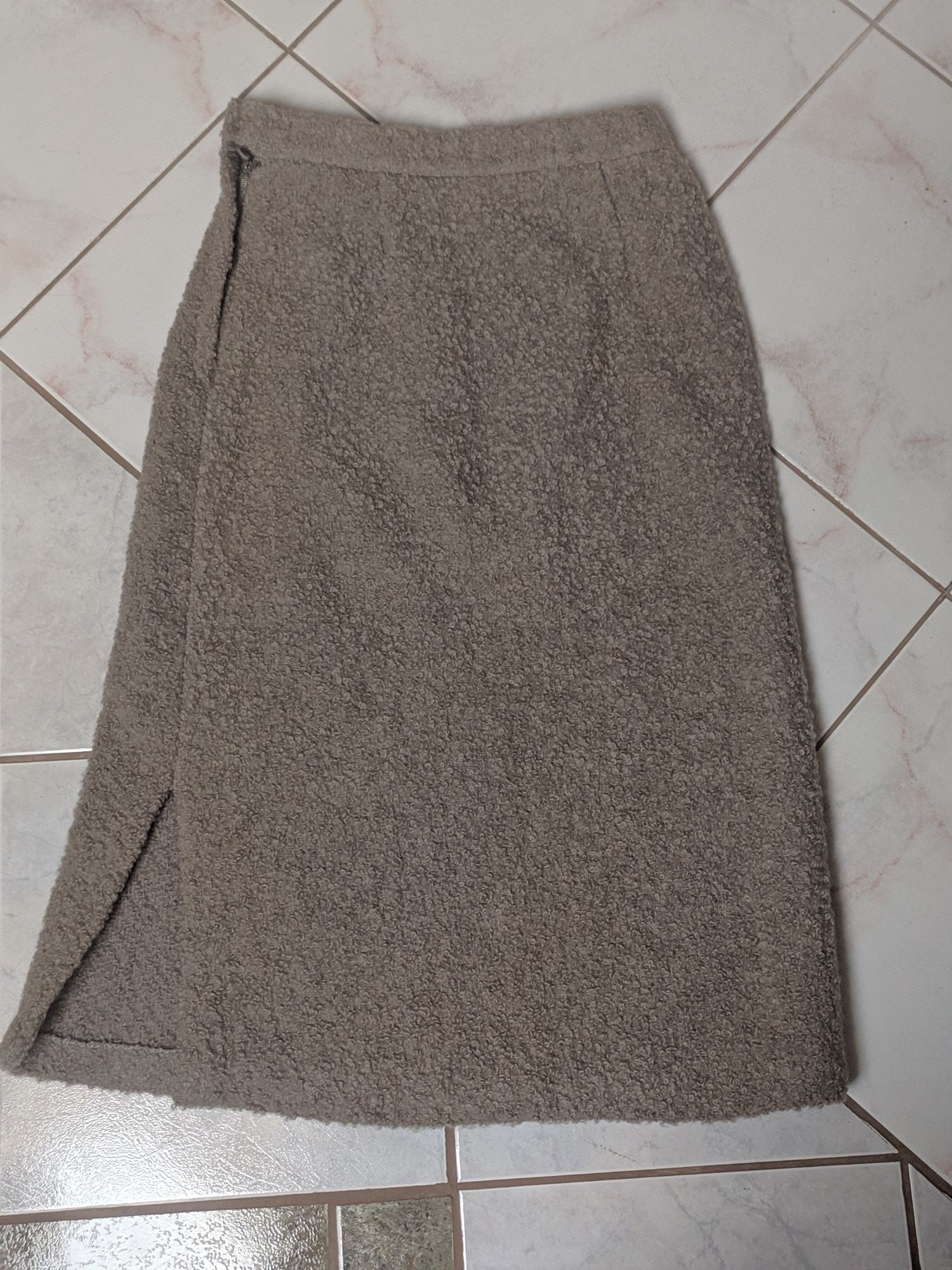 Komplet wełniany z boucle