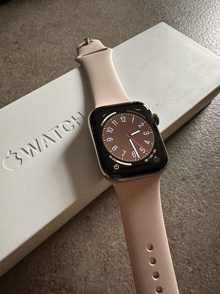 Stalowy Apple Watch 6 44 mm złoty/gold stainless steel