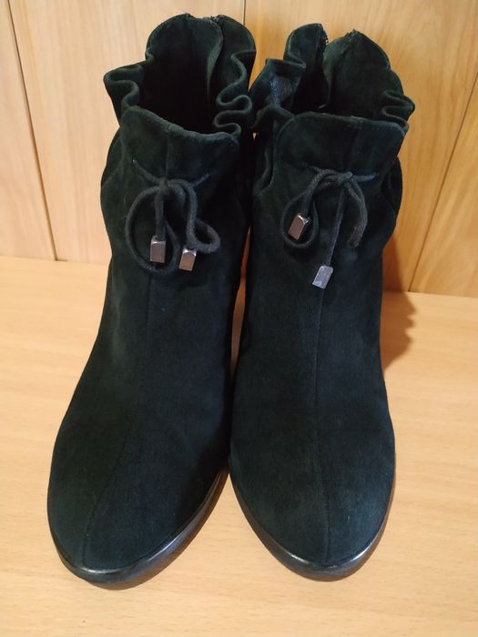 Замшеві ботінки натуральні р.38