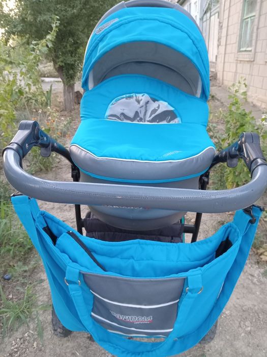 Продам коляску Carello