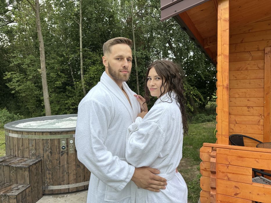 Drewniany domek jacuzzi sauna bez sąsiadów idealny na rocznicę randkę